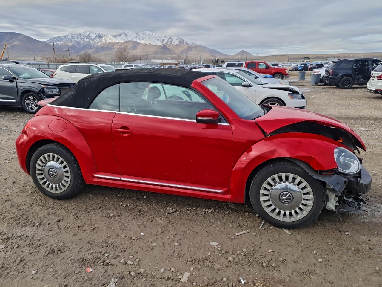 2013 VOLKSWAGEN BEETLE photo 7