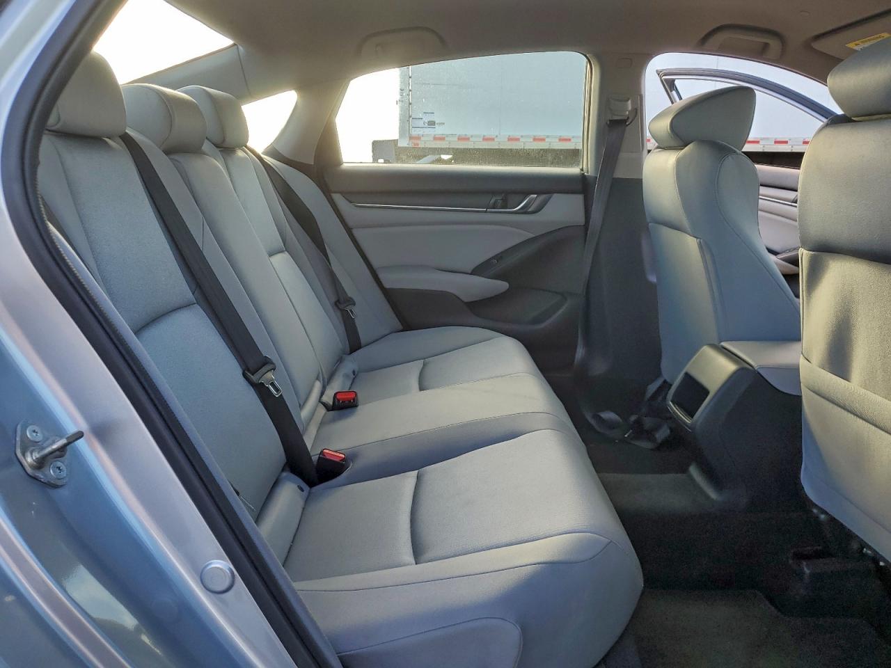 2018 HONDA ACCORD HYBRID photo 10