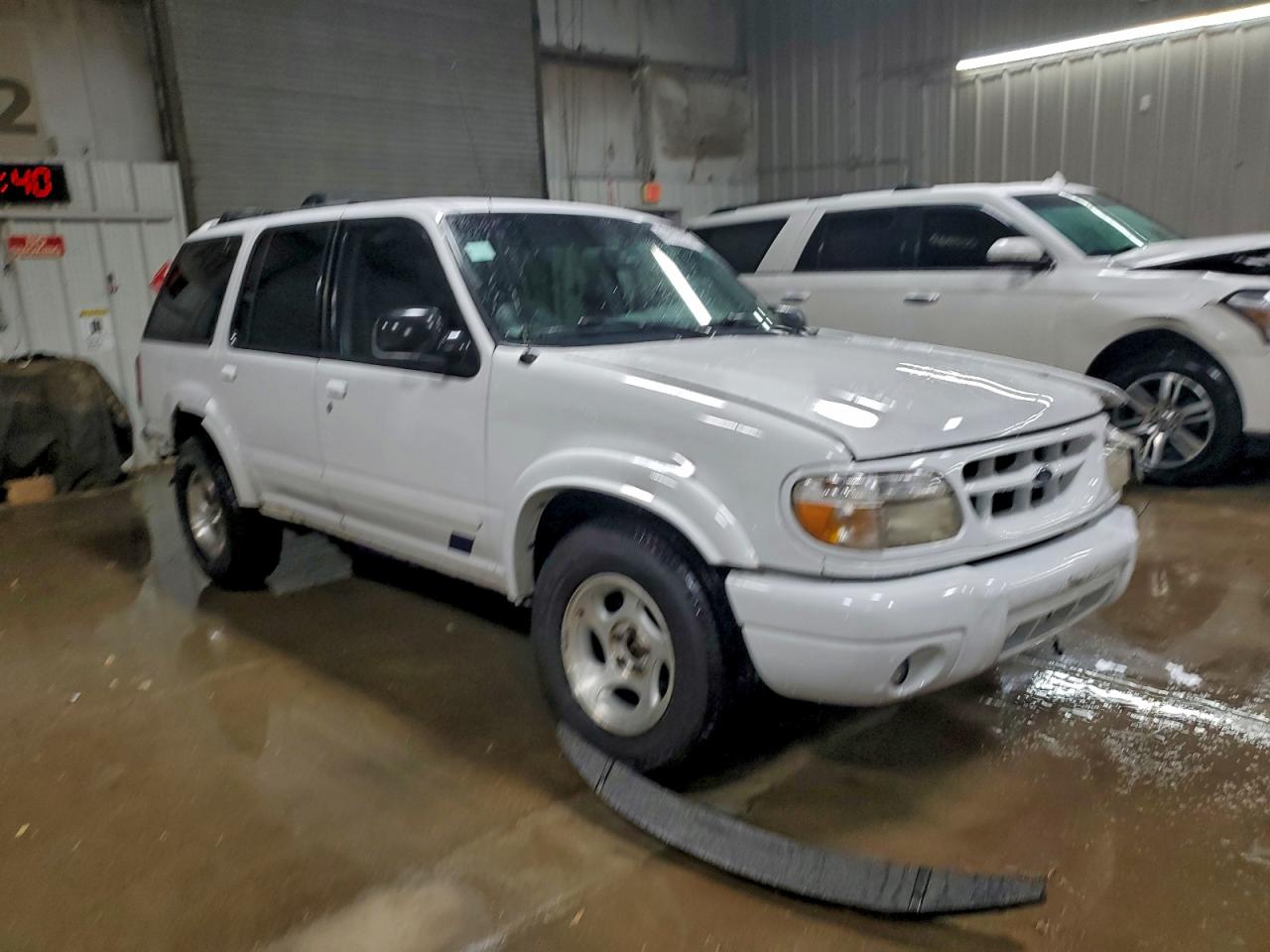 2001 FORD EXPLORER XLT photo 7