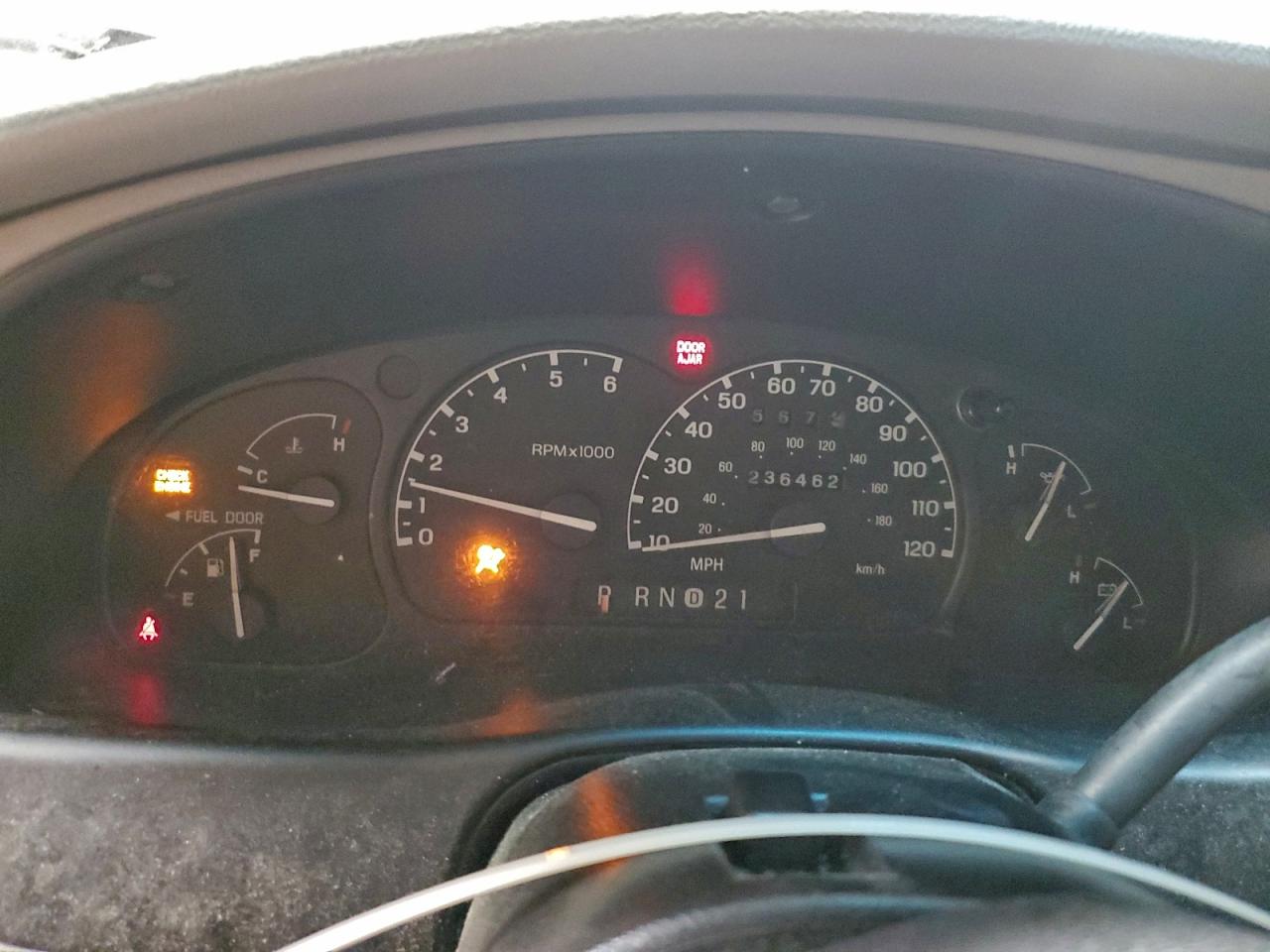2001 FORD EXPLORER XLT photo 17