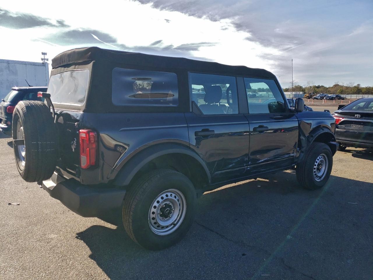 2021 FORD BRONCO BASE photo 3