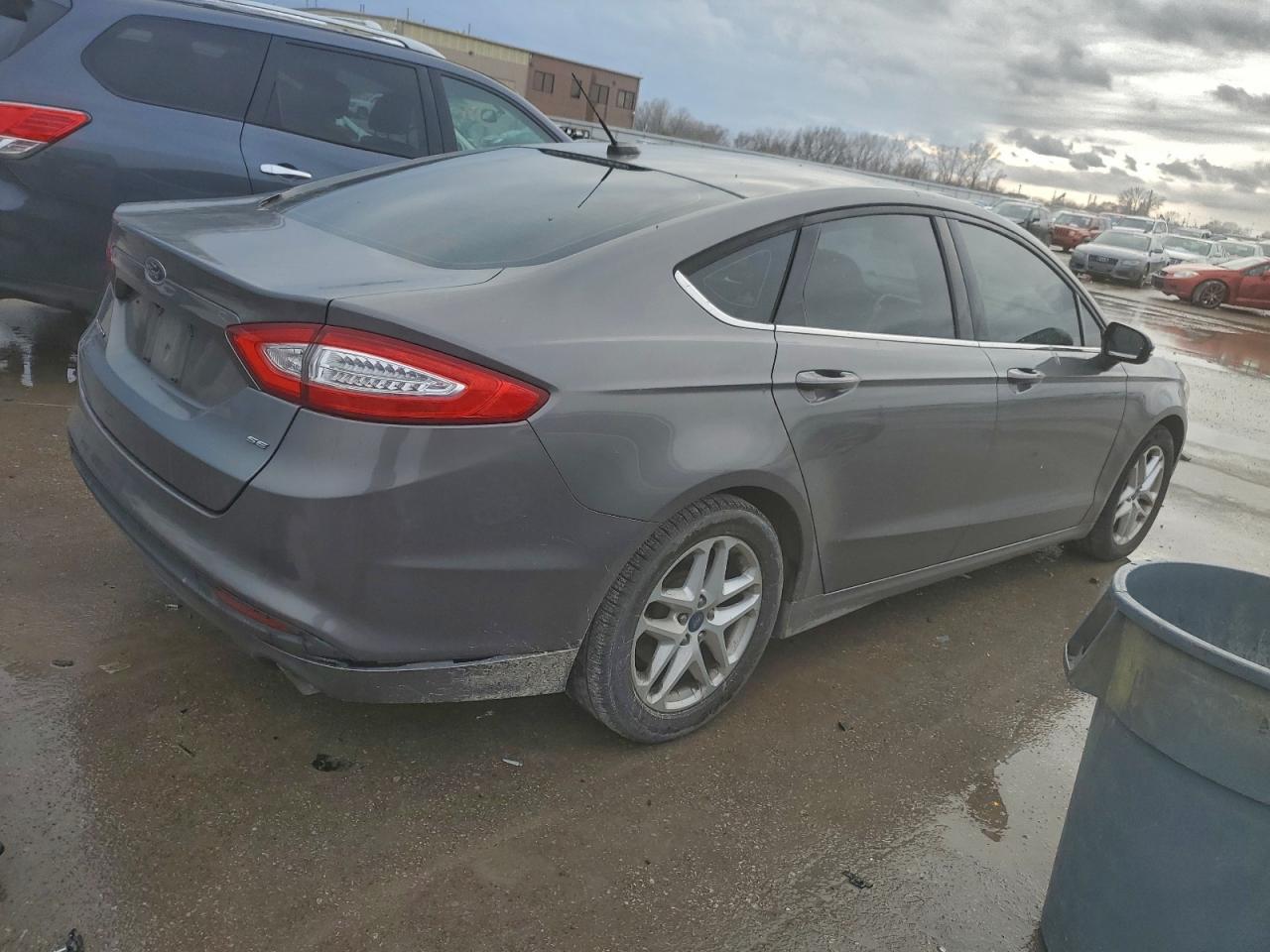 2013 FORD FUSION SE photo 7