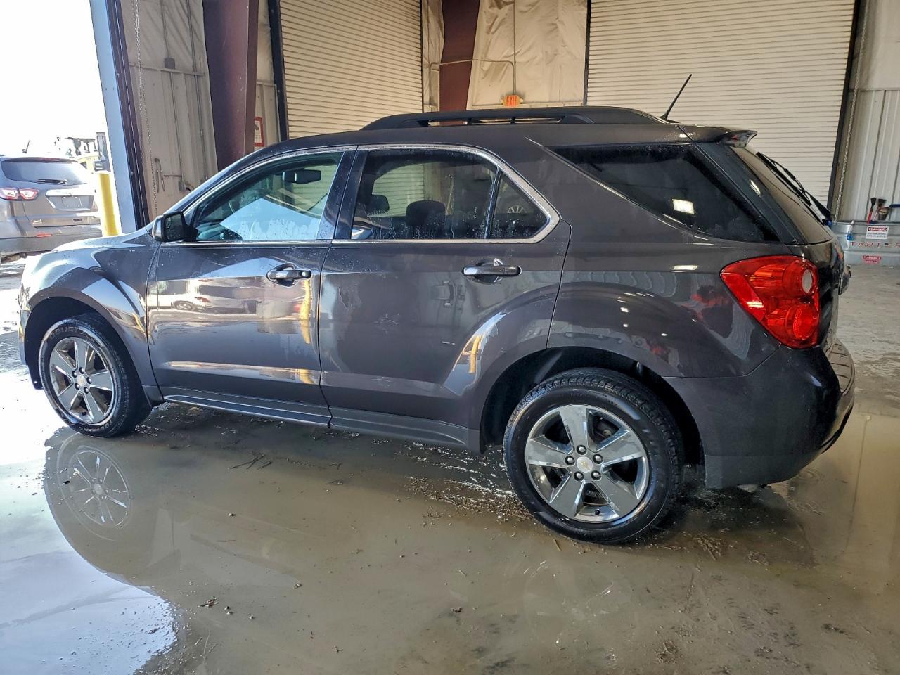 2013 CHEVROLET EQUINOX LT photo 2