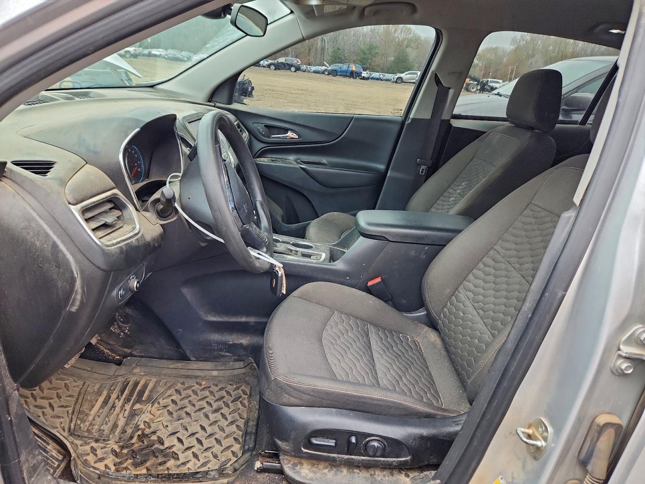 2021 CHEVROLET EQUINOX LT photo 19