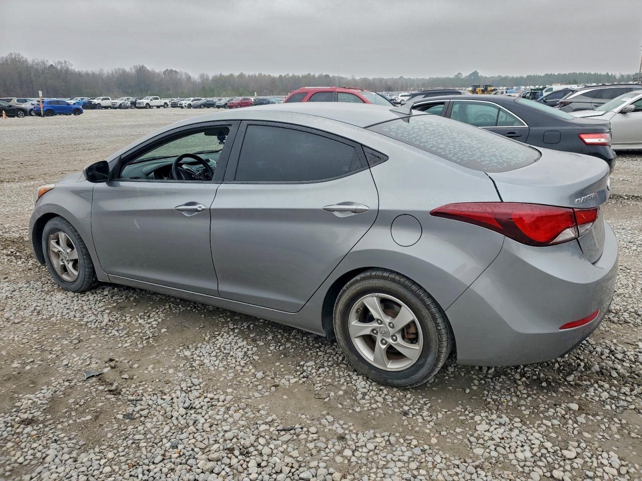 2014 HYUNDAI ELANTRA SE photo 4