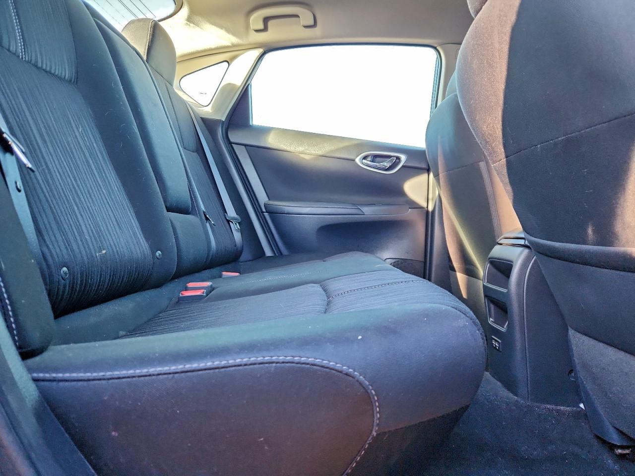 2017 NISSAN SENTRA S photo 28