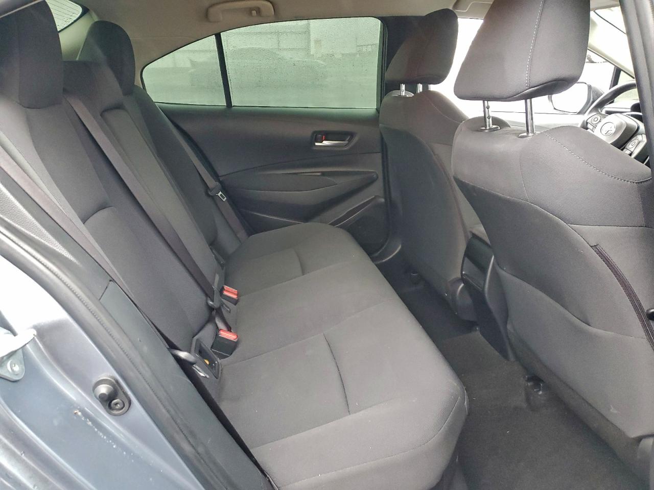 2021 TOYOTA COROLLA LE photo 10