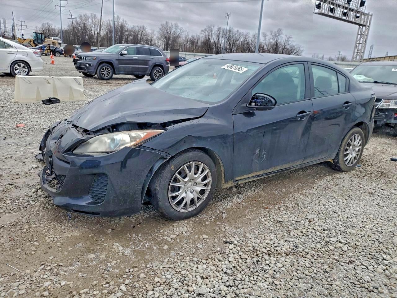 2013 MAZDA 3