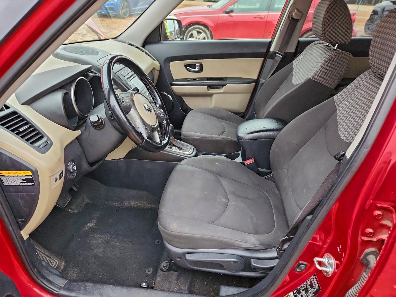 2013 KIA SOUL + photo 7