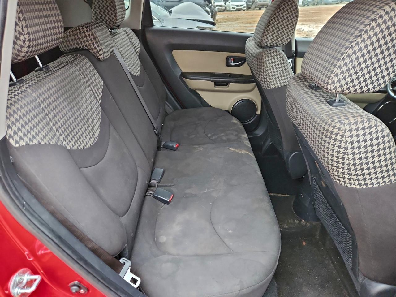 2013 KIA SOUL + photo 10