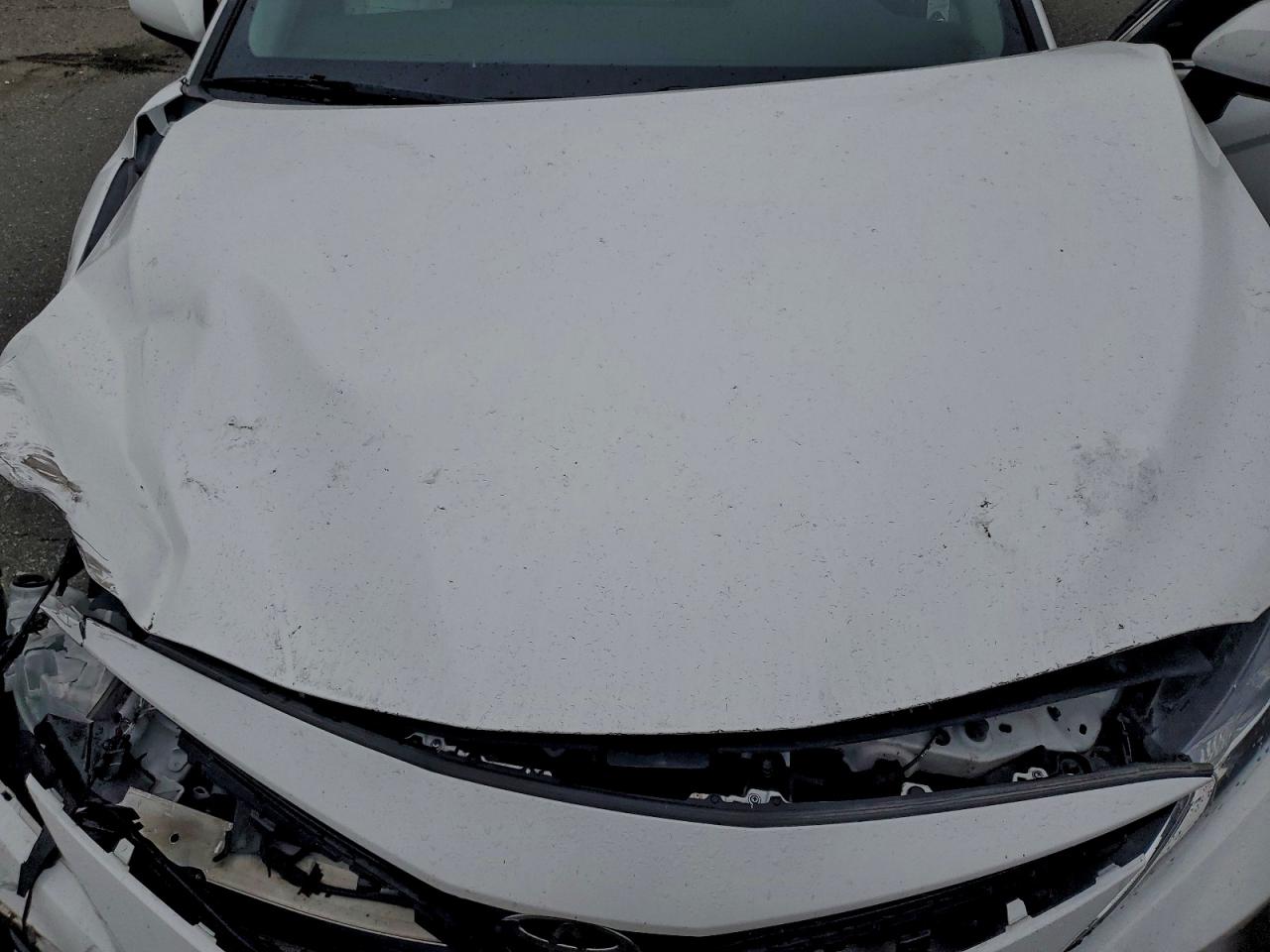 2022 TOYOTA CAMRY LE photo 11