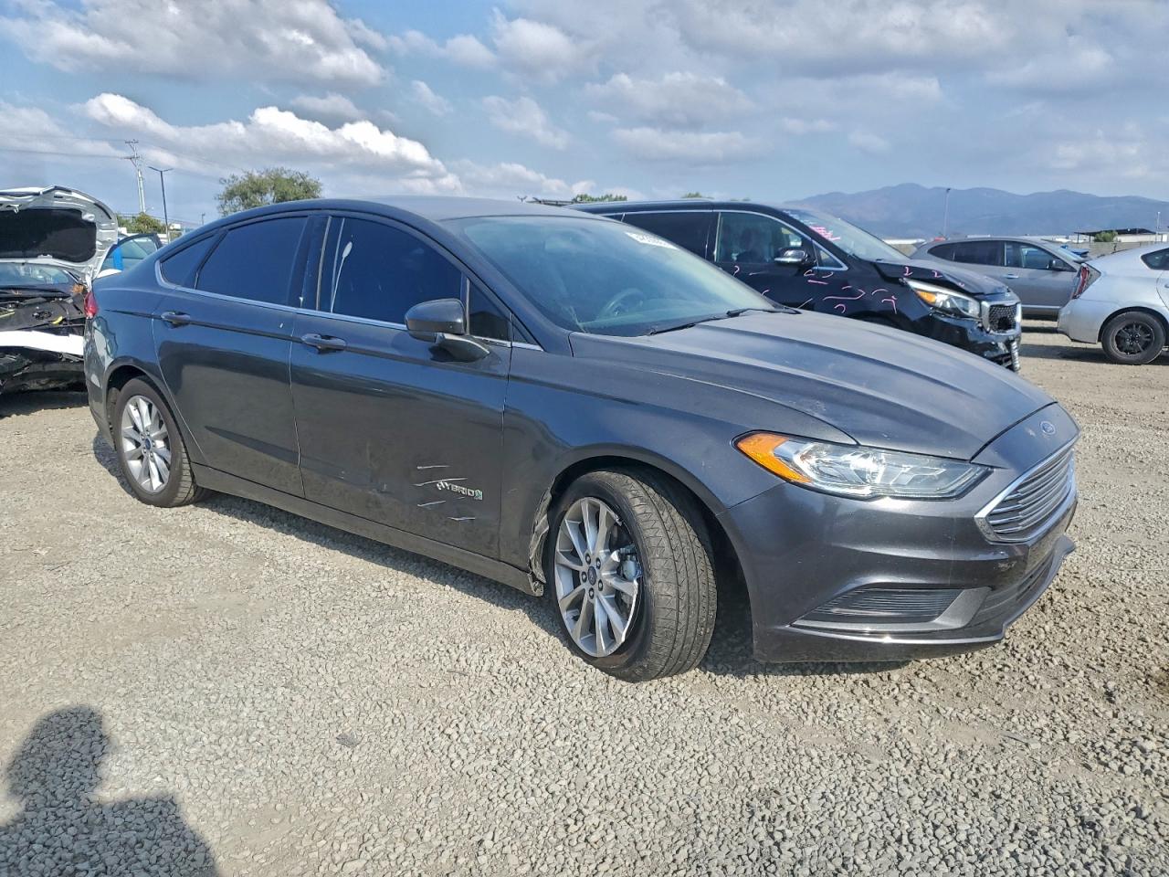 2017 FORD FUSION SE HYBRID photo 4
