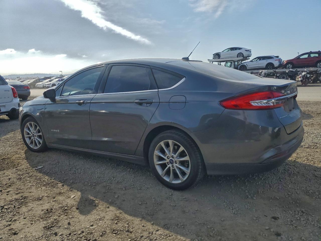 2017 FORD FUSION SE HYBRID photo 2