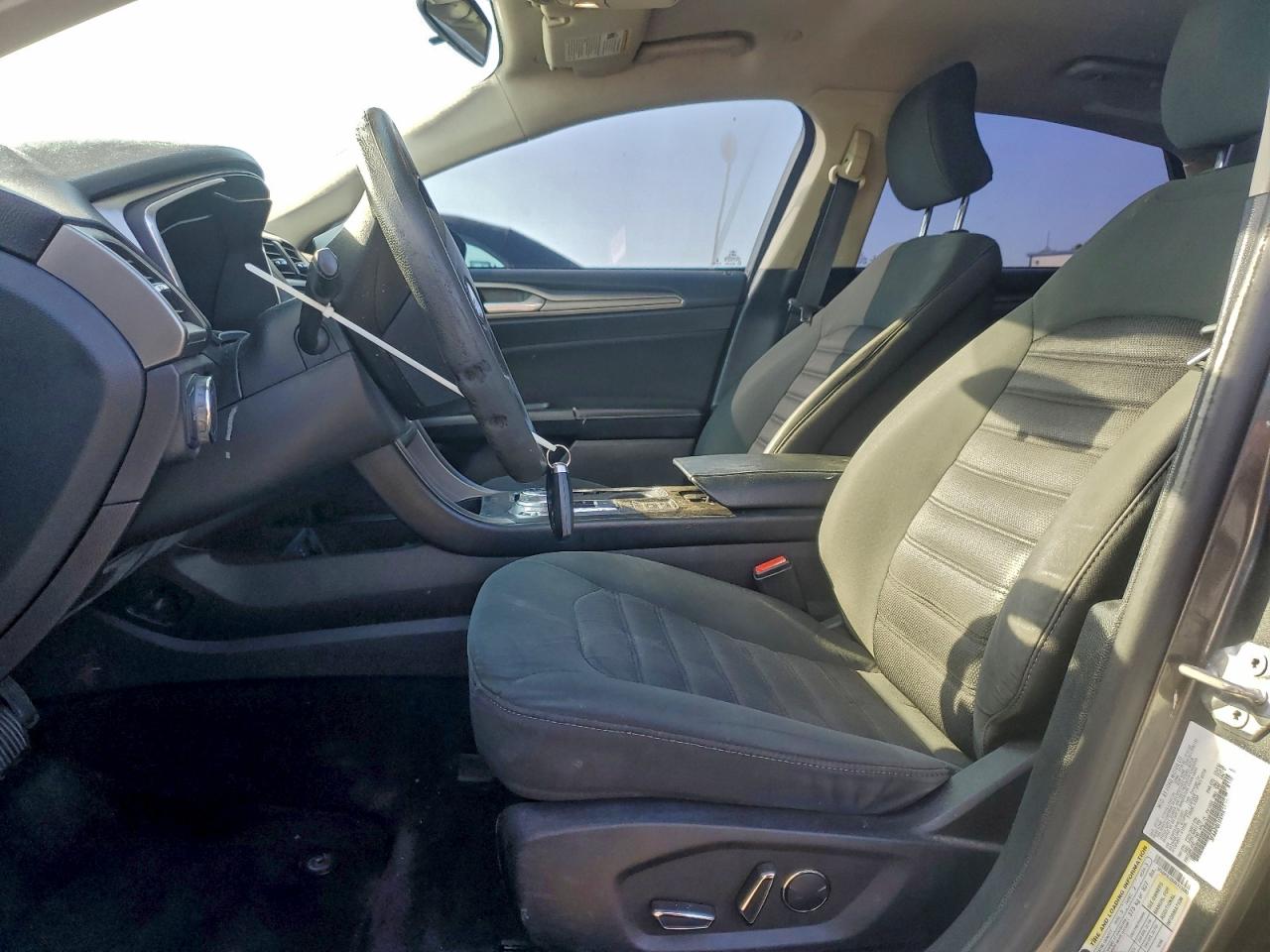 2017 FORD FUSION SE HYBRID photo 7