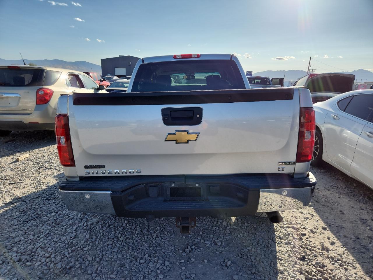 2010 CHEVROLET SILVERADO K1500 LT photo 11
