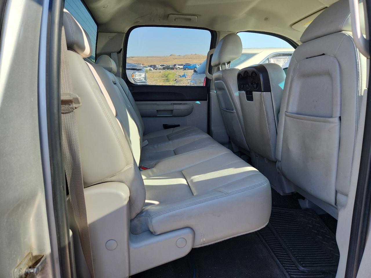 2010 CHEVROLET SILVERADO K1500 LT photo 19