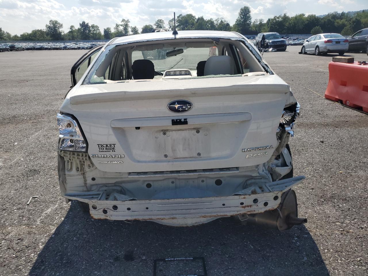 2016 SUBARU IMPREZA photo 16