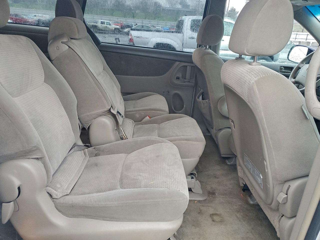 2007 TOYOTA SIENNA photo 31