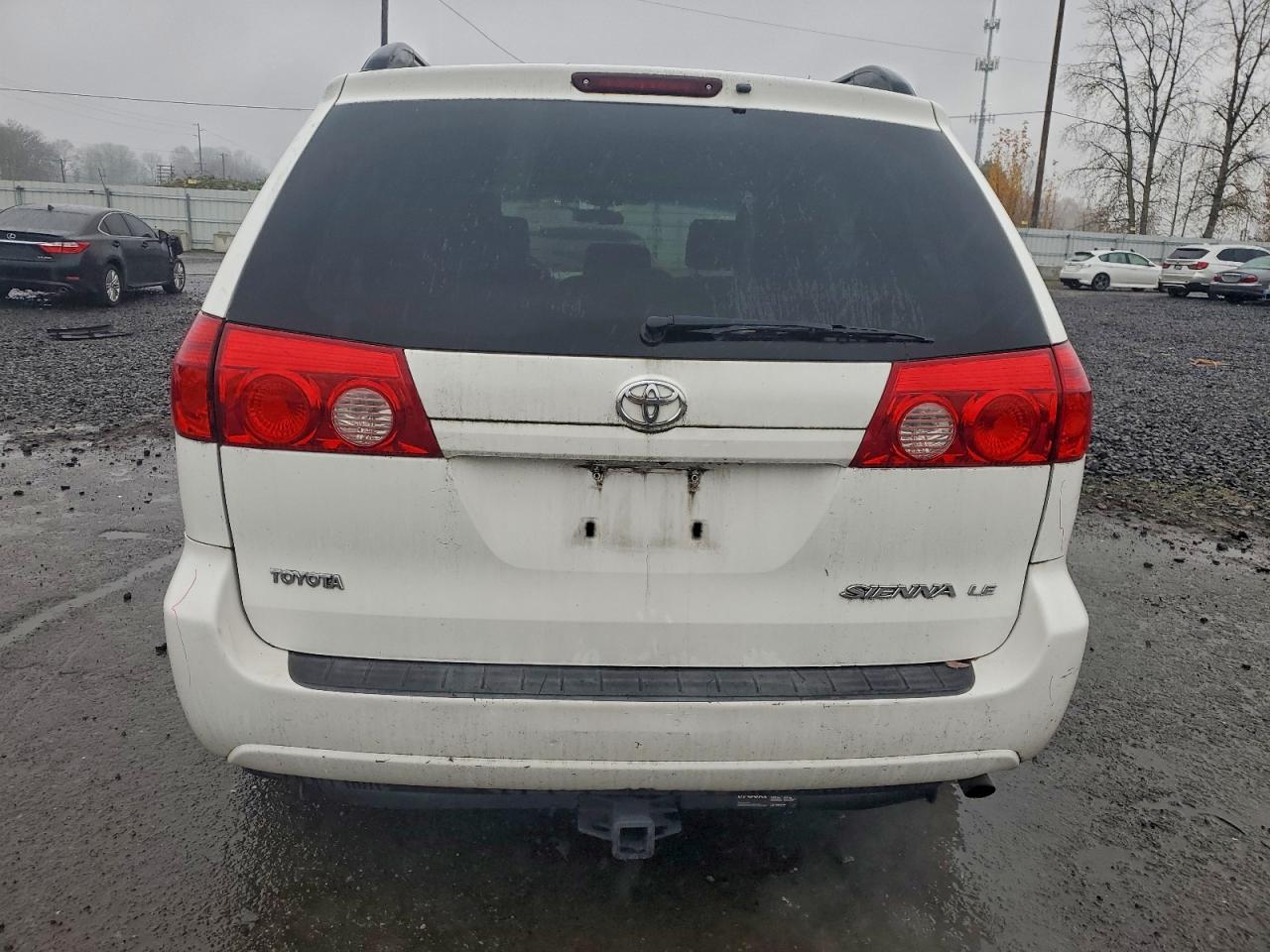 2007 TOYOTA SIENNA photo 16