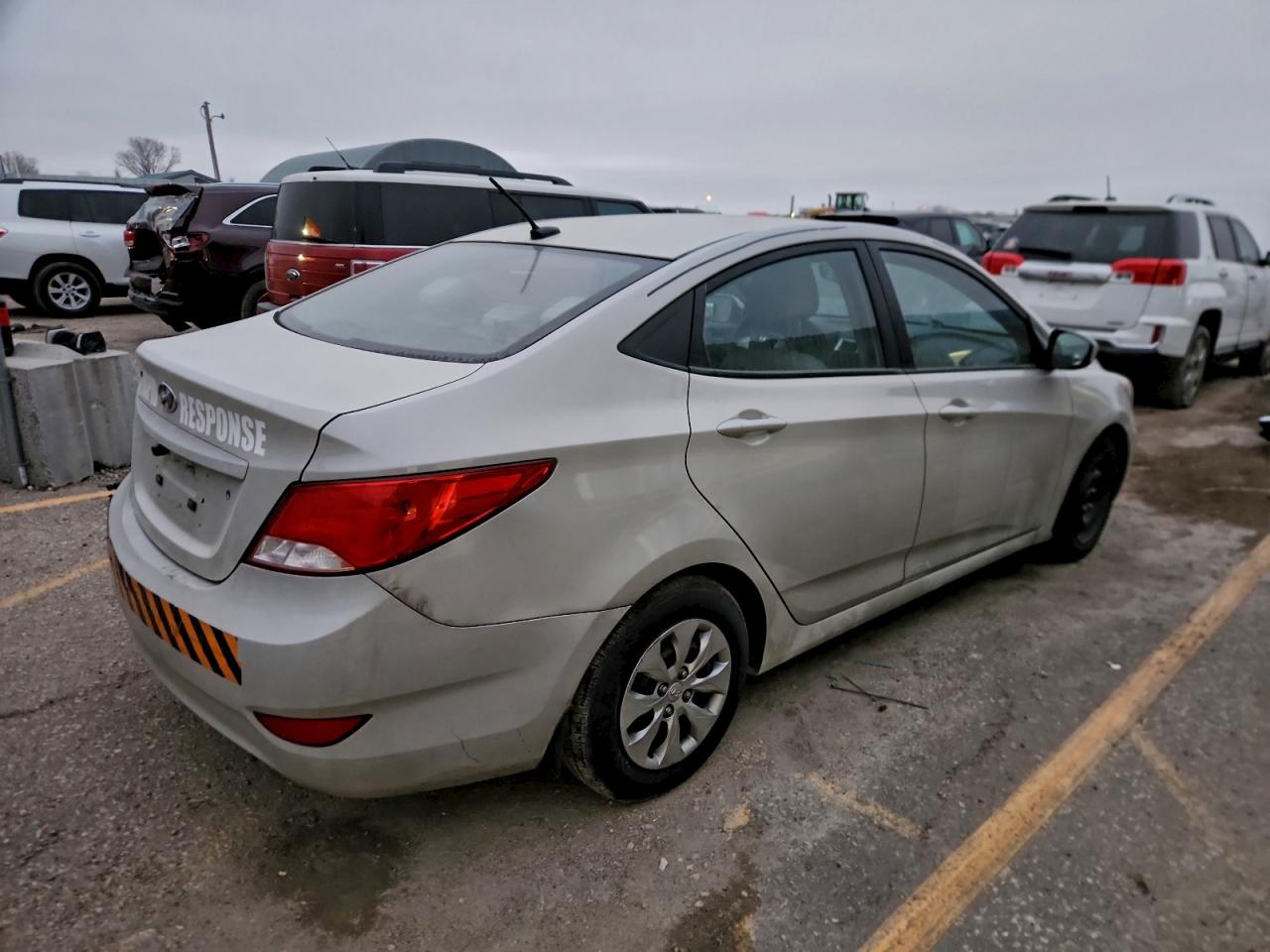 2016 HYUNDAI ACCENT SE photo 5