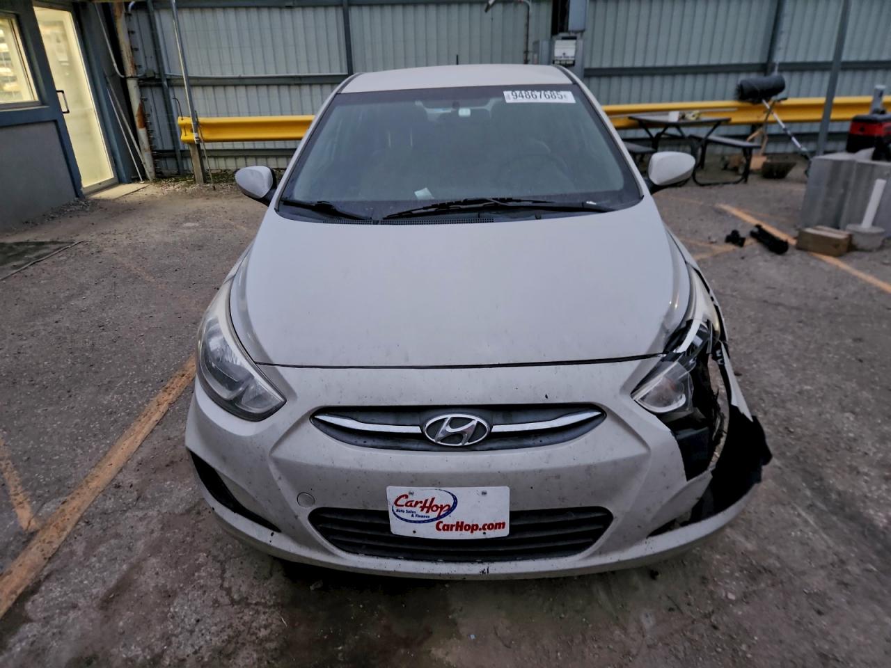 2016 HYUNDAI ACCENT SE photo 9