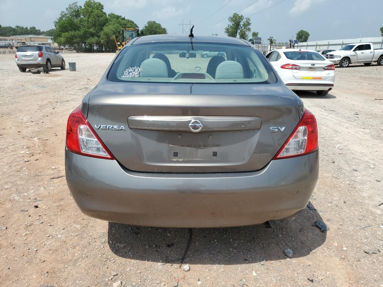 2012 NISSAN VERSA S photo 16