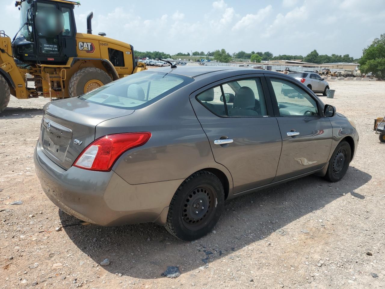 2012 NISSAN VERSA S photo 7