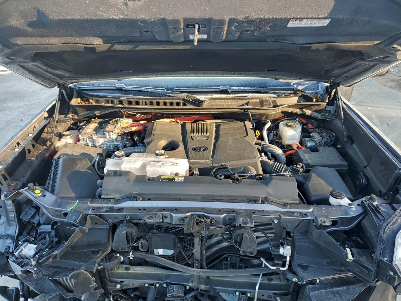 2024 TOYOTA TUNDRA CREWMAX LIMITED photo 11