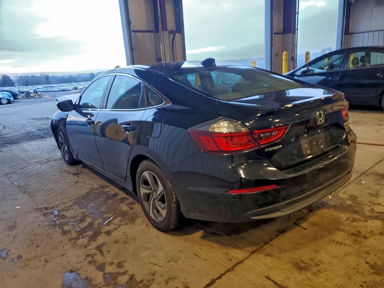 2019 HONDA INSIGHT EX photo 2