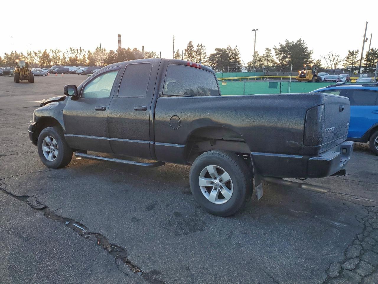 2004 DODGE RAM 1500 ST photo 2