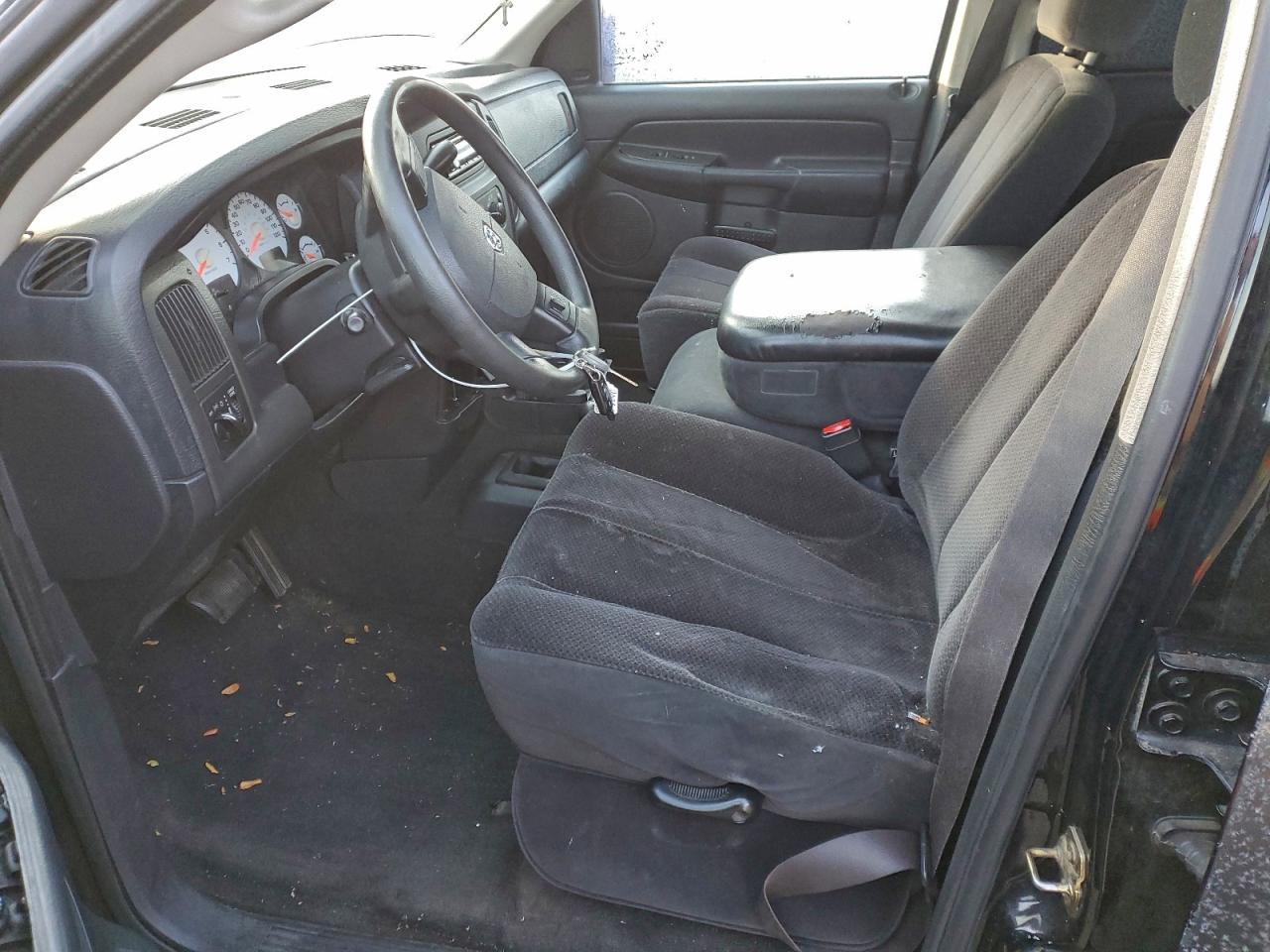 2004 DODGE RAM 1500 ST photo 7