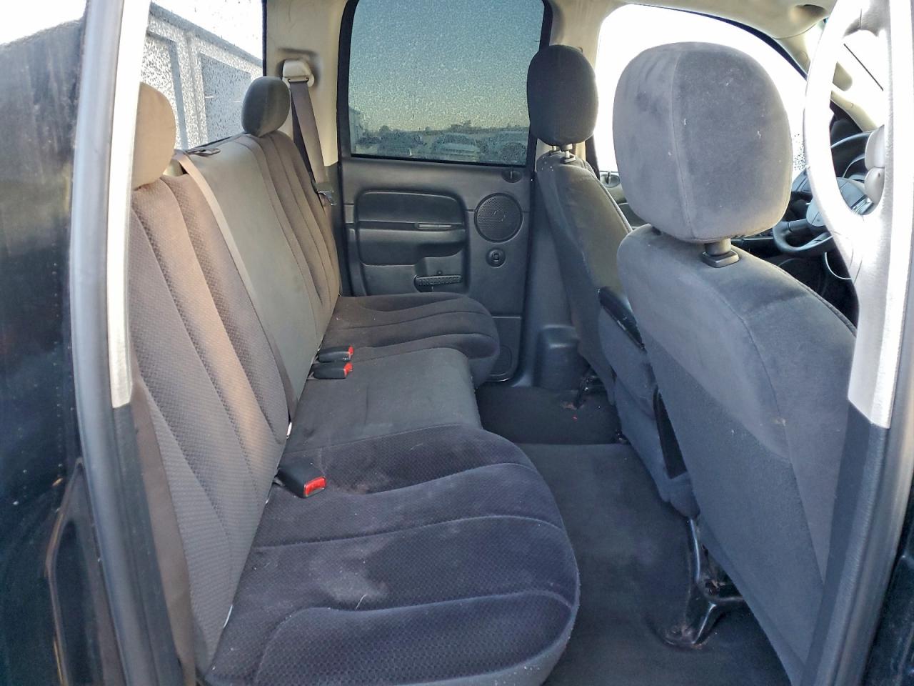 2004 DODGE RAM 1500 ST photo 10