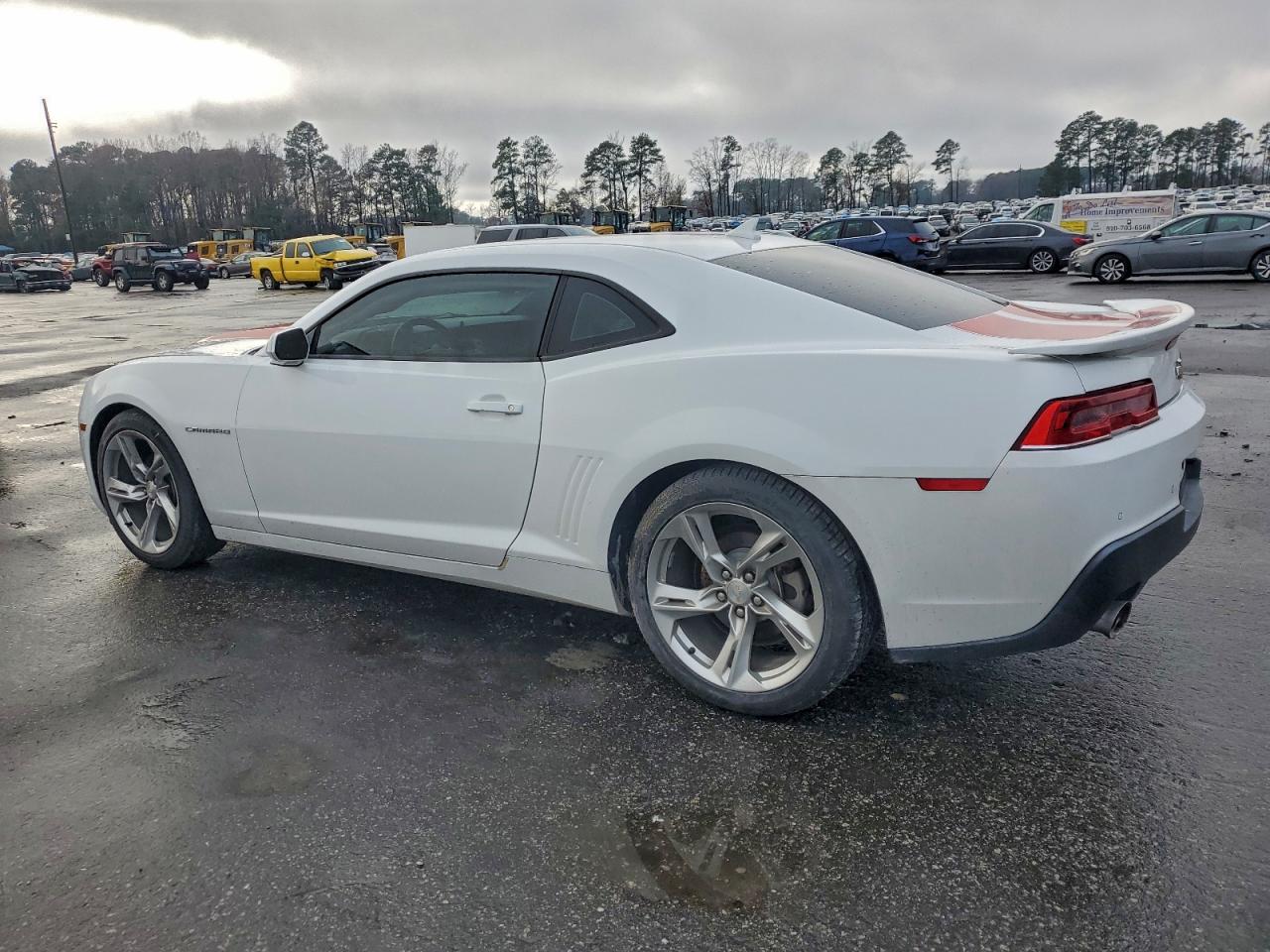 2015 CHEVROLET CAMARO LT photo 2