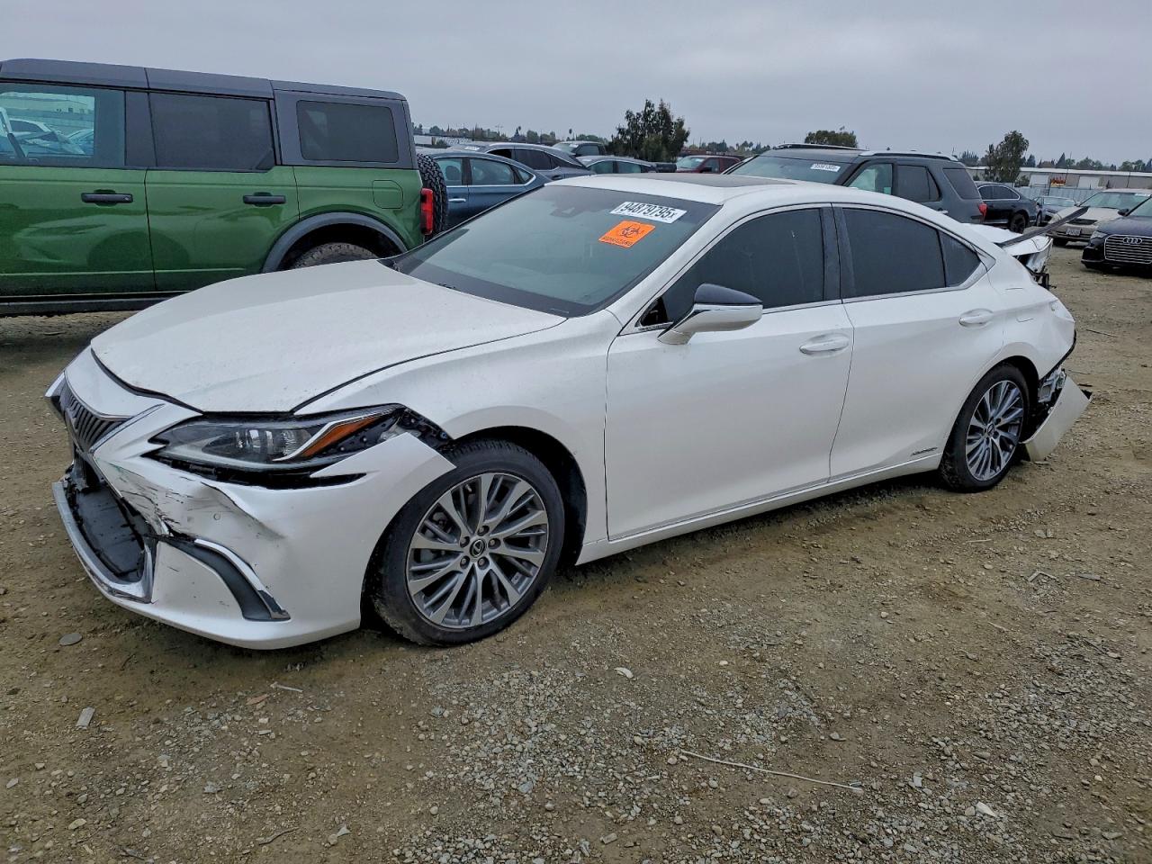 2021 LEXUS ES