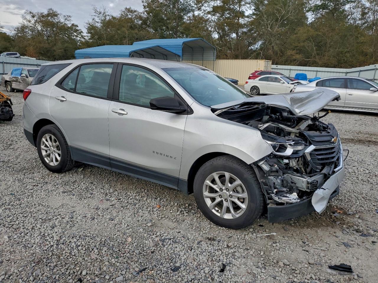 2021 CHEVROLET EQUINOX LS photo 4