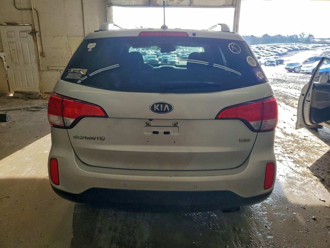 2015 KIA SORENTO LX photo 16