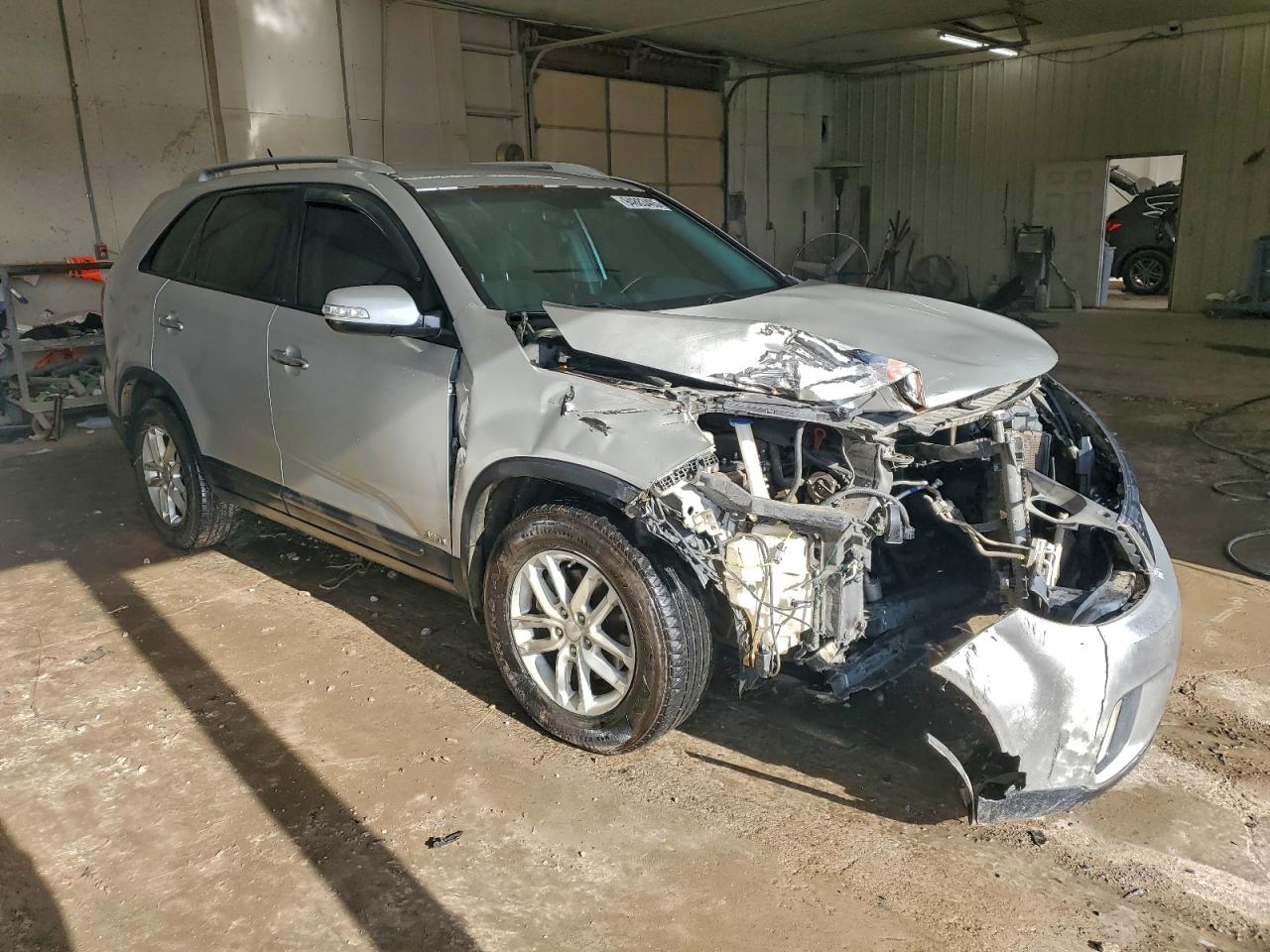 2015 KIA SORENTO LX photo 10
