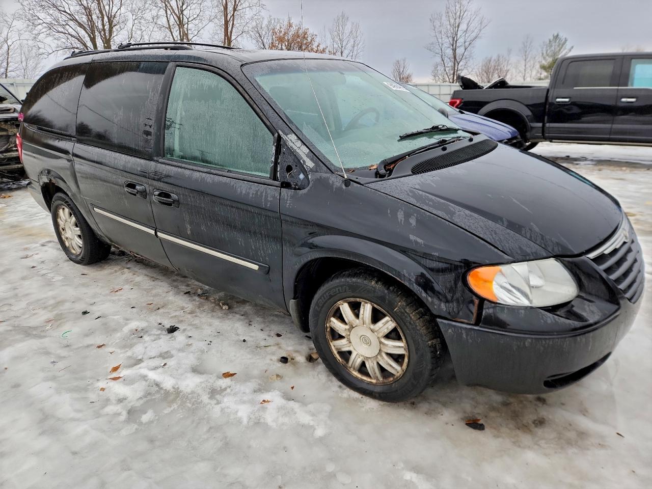 2006 CHRYSLER TOWN & COUNTRY TOURING photo 7