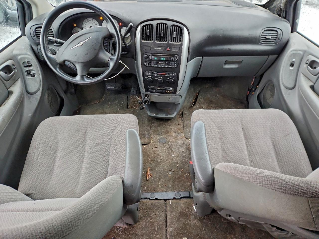 2006 CHRYSLER TOWN & COUNTRY TOURING photo 15