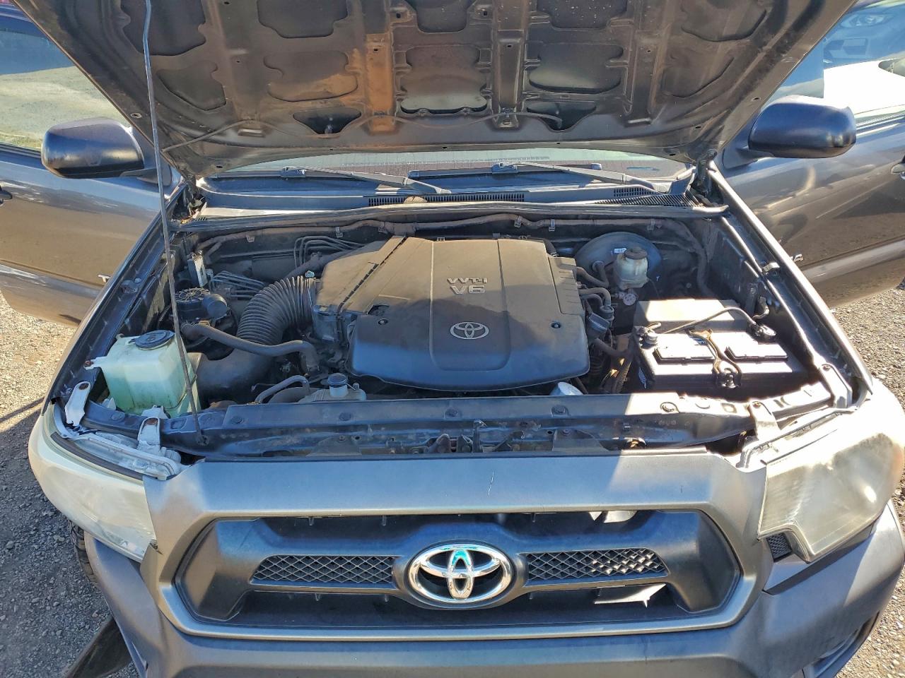 2012 TOYOTA TACOMA photo 21