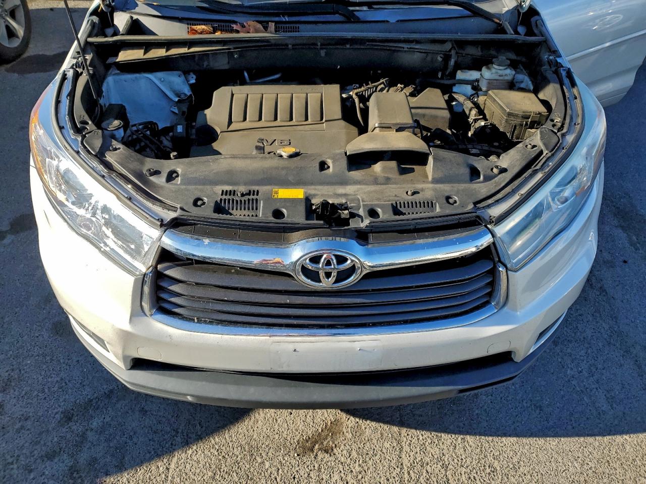 2014 TOYOTA HIGHLANDER XLE photo 23