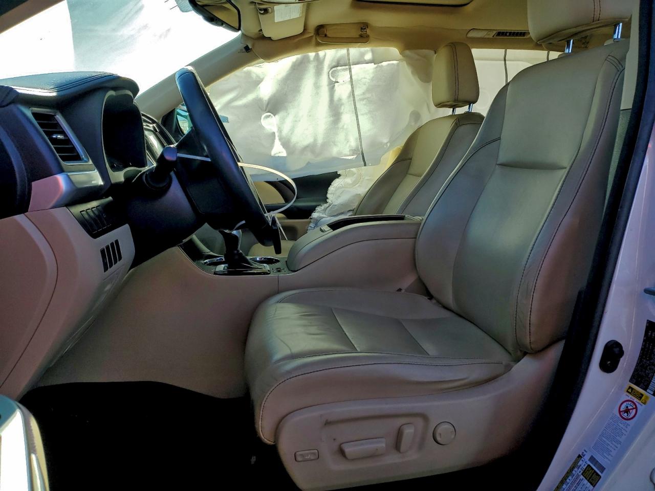 2014 TOYOTA HIGHLANDER XLE photo 13