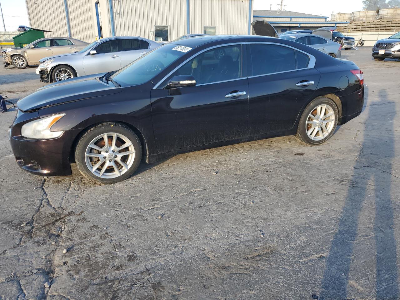 2011 NISSAN MAXIMA