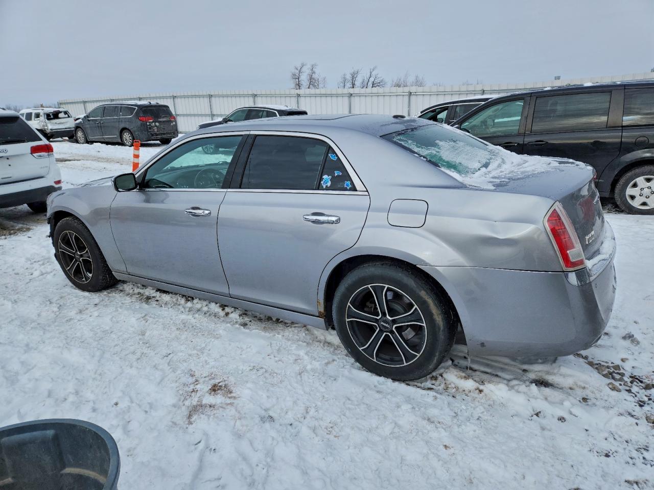 2011 CHRYSLER 300C photo 4