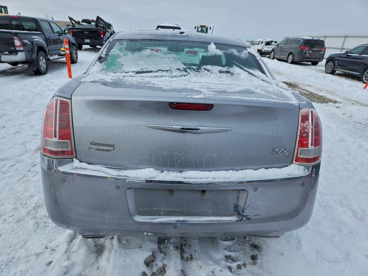 2011 CHRYSLER 300C photo 16
