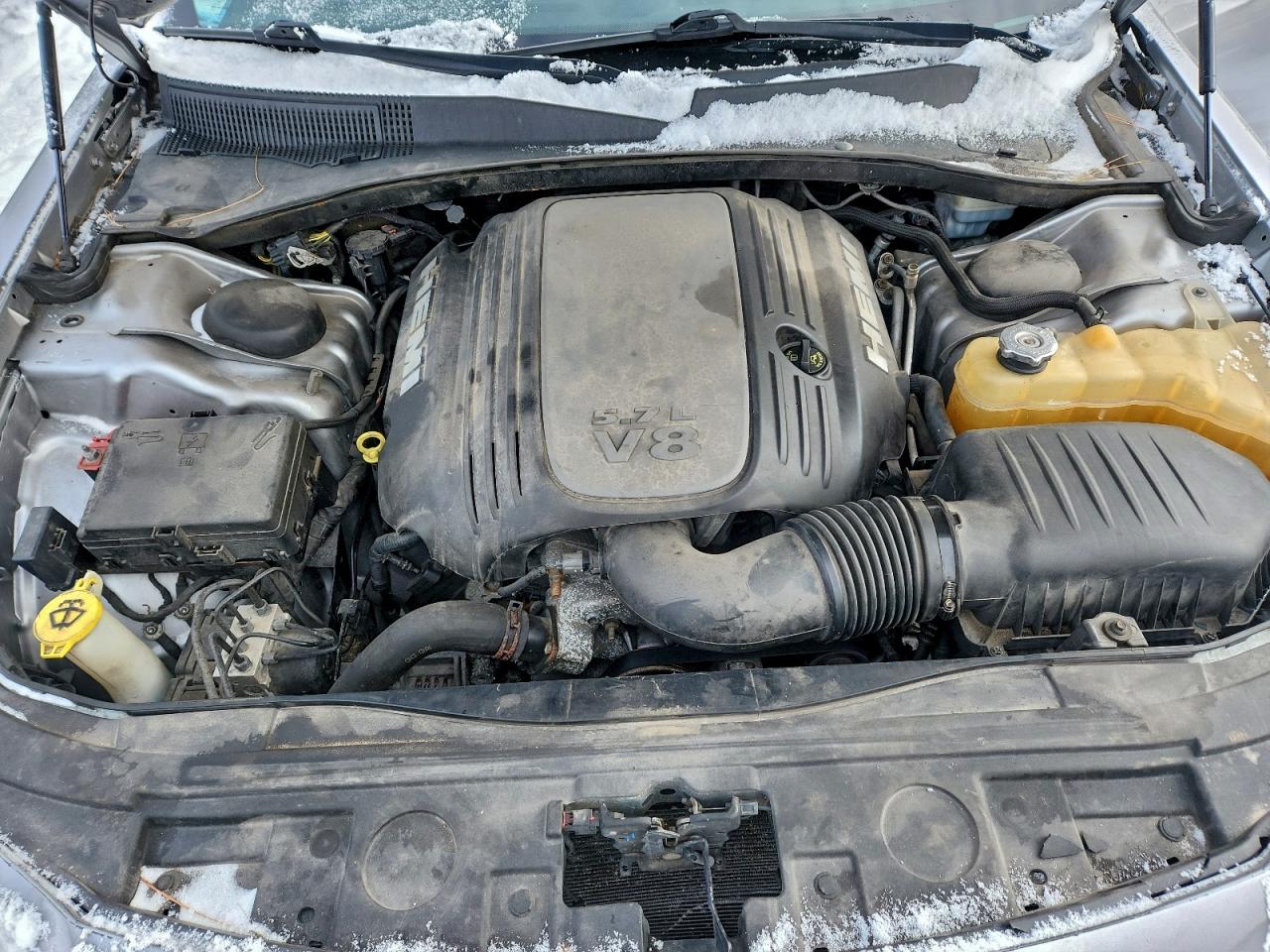 2011 CHRYSLER 300C photo 31