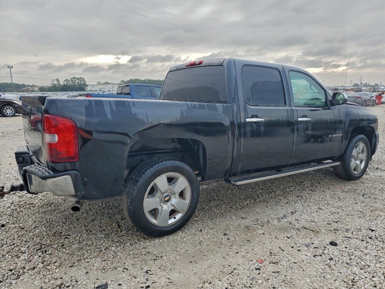 2009 CHEVROLET SILVERADO C1500 LT photo 3
