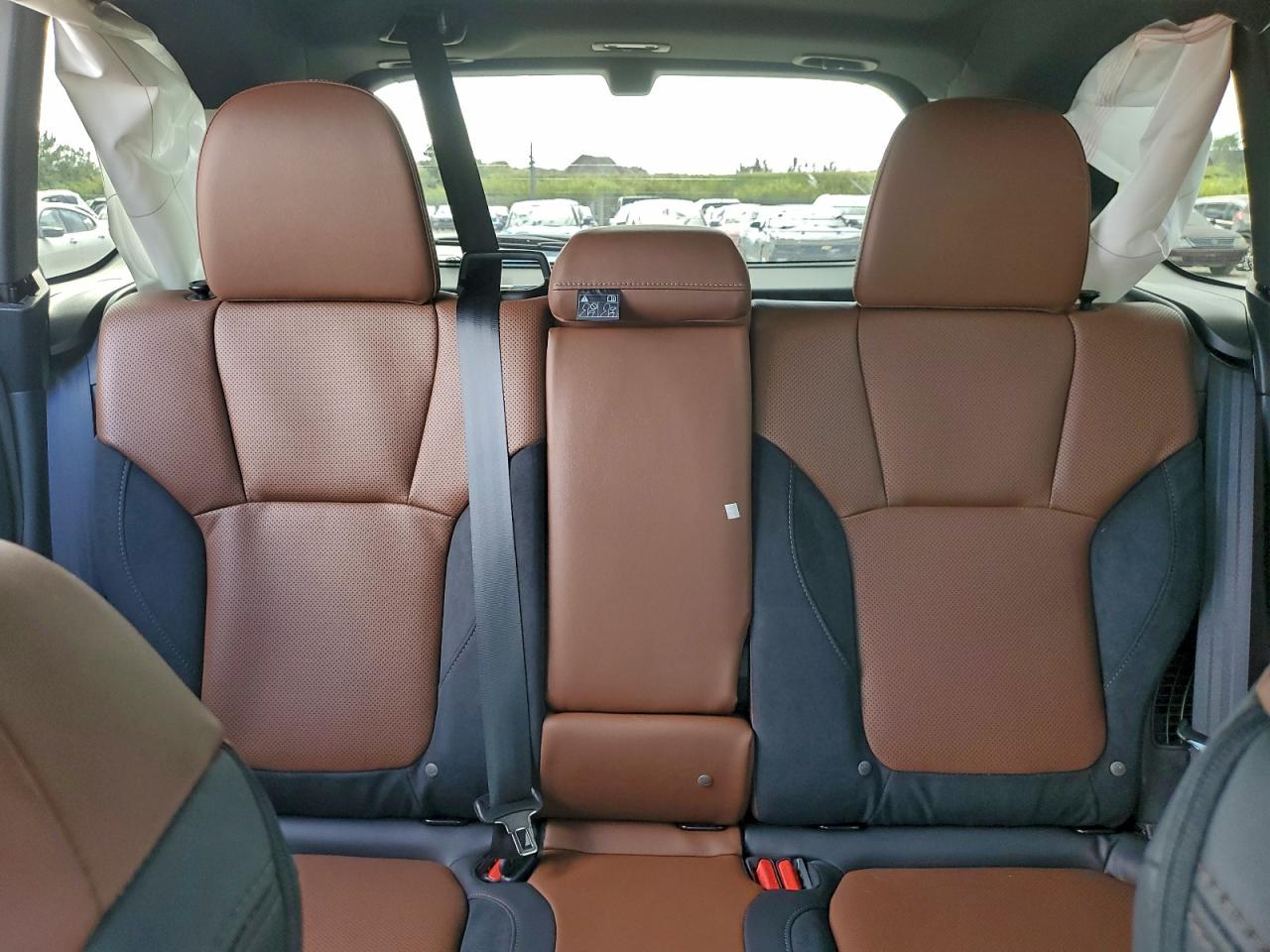 2025 SUBARU FORESTER TOURING photo 10