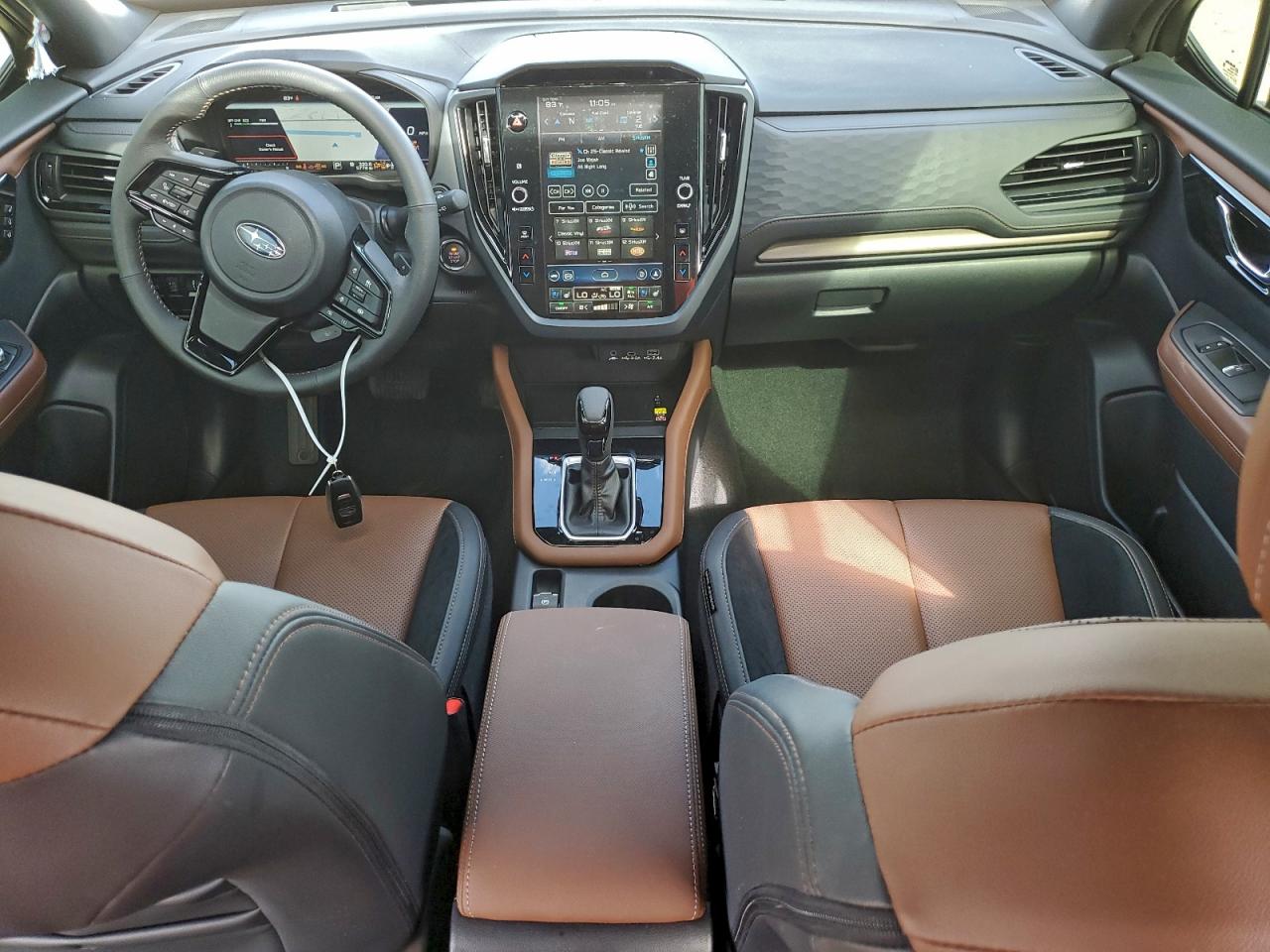 2025 SUBARU FORESTER TOURING photo 8
