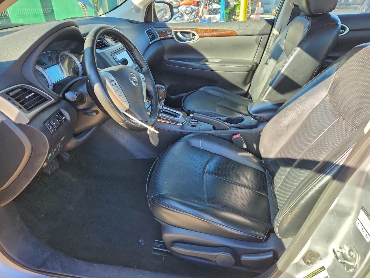 2014 NISSAN SENTRA SL photo 7